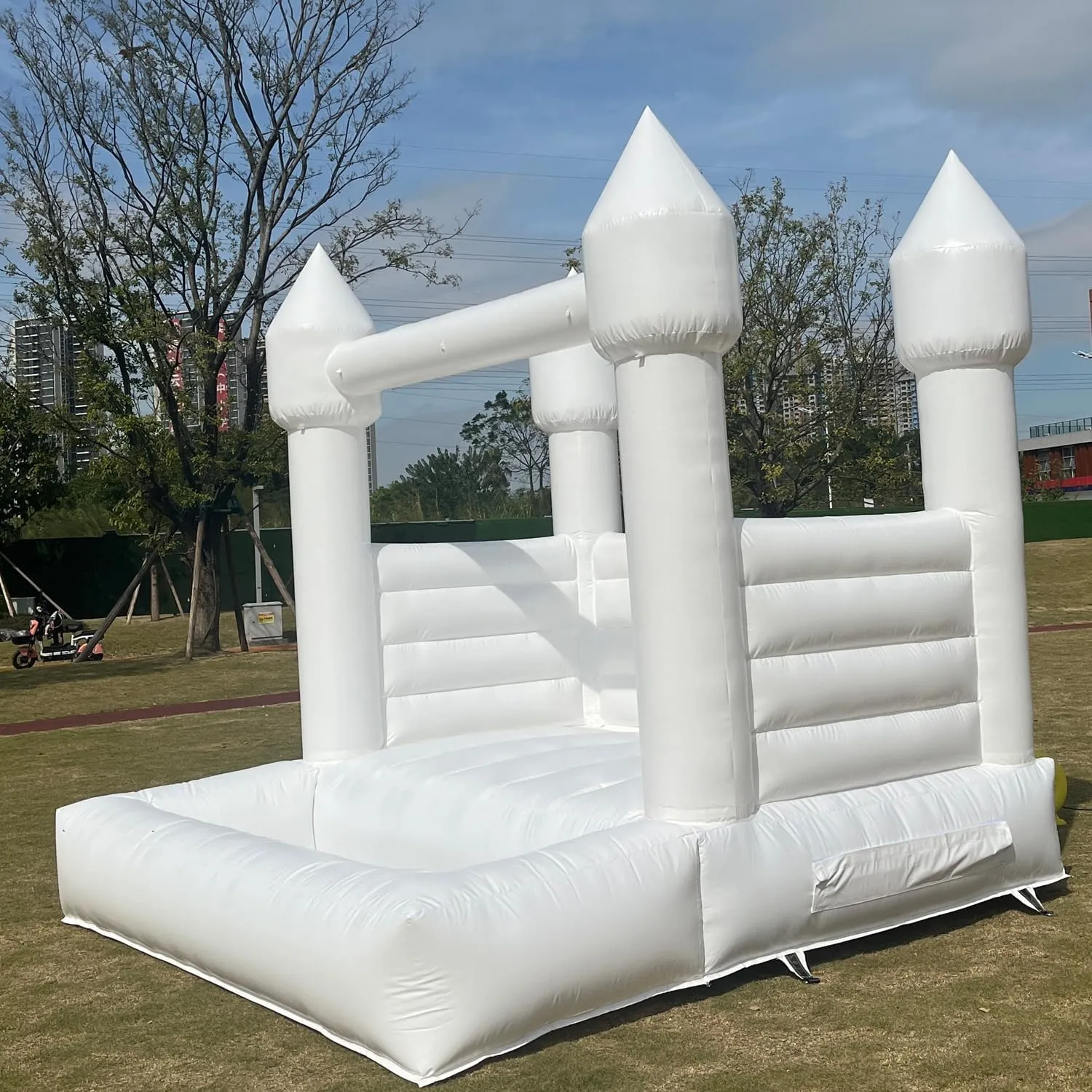 10FT Large PVC Inflatable Bounce House with a Fun-Filled Ball Pit, an Ideal Bounce Castle for Kids, Comes with a Powerful Blower, Perfect for Wedding Party Entertainment